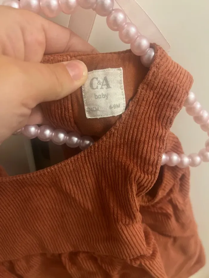 Robe C&A 6-9 mois - photo numéro 2