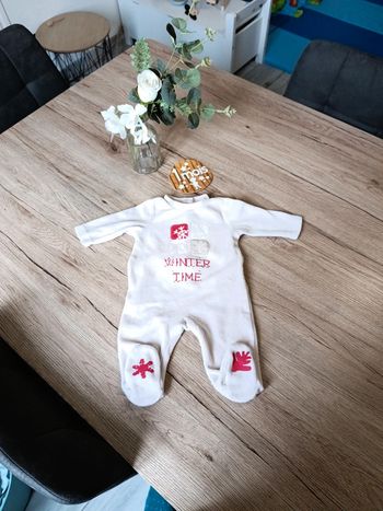Pyjama tex 1 mois neuf