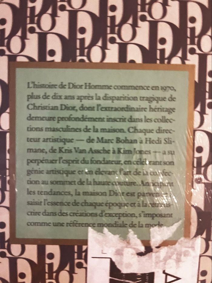 Livre les légendes de la mode sous blister - photo numéro 2