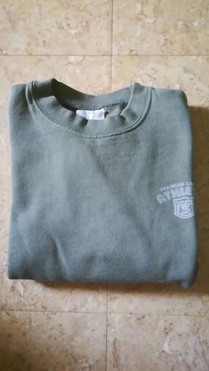 Pull 8 ans