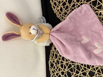 Doudou Babynat Lapin Luminescent rose mauve violet Mouchoir coeur Les Lumilunes
