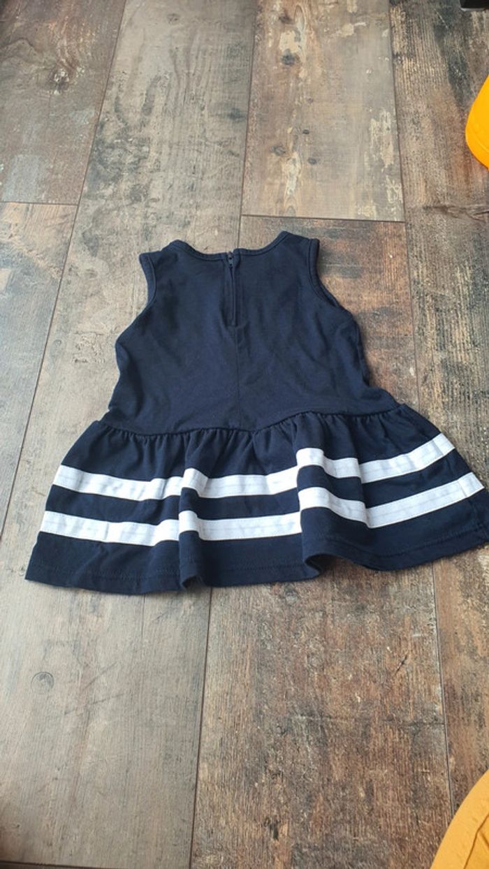 Robe cap au large 12 mois en très bon état - photo numéro 4