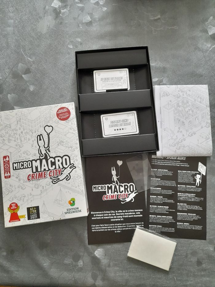 Jeu de société. MICRO MACRO - photo numéro 2