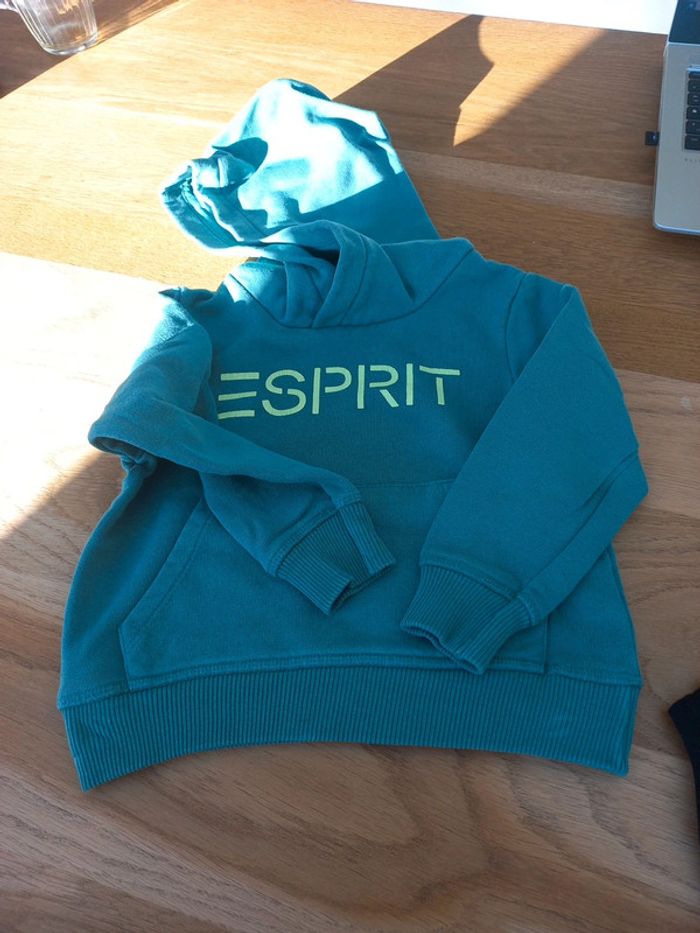 Sweat capuche Esprit vert taille 2 ans
