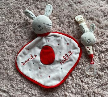 Doudou et accroche tétine Smile Rabbit