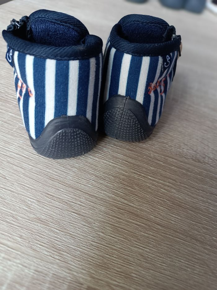 Chaussons bébé 20 - photo numéro 6