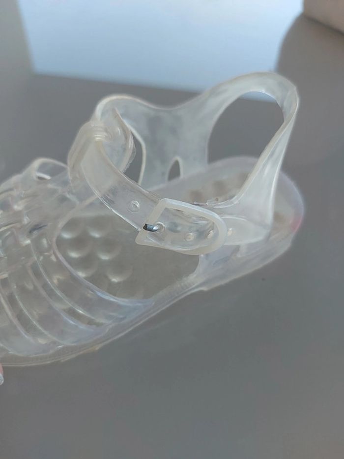 Sandales d'eau transparentes taille 27 - photo numéro 9