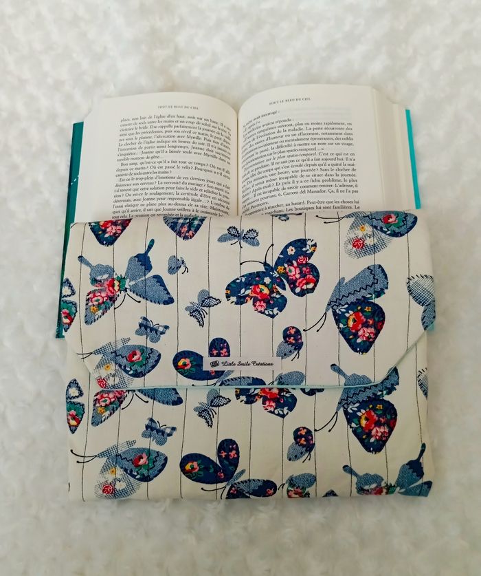 Pochette tablette/livres - photo numéro 4