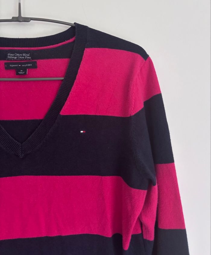 🩷 Pull col en V Tommy Hilfiger Taille Merci - photo numéro 2