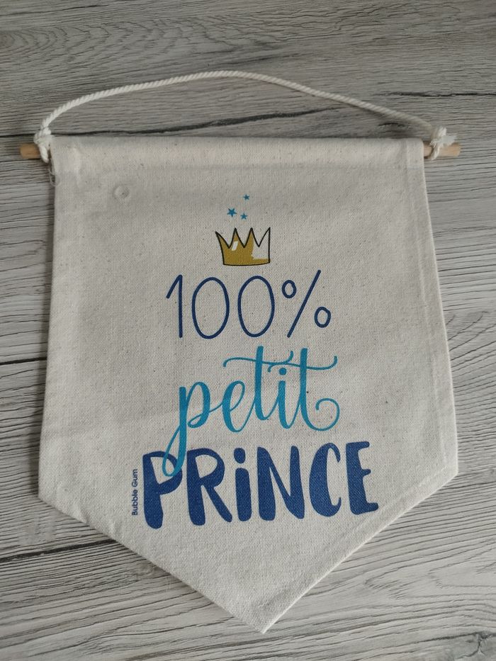 Bannière fanion pour décorer une chambre