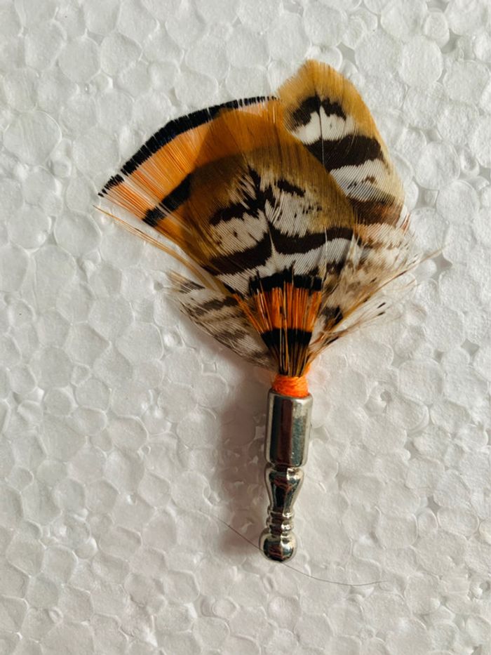 Broches en plumes. - photo numéro 11