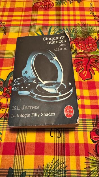 Livre "Cinquante nuances plus claires" de E.L. James