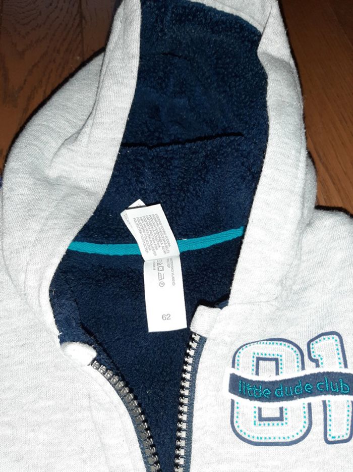 Gilet 2/3 mois - photo numéro 2