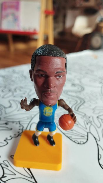 Petite figurine basket NBA neuve Kevin Durant golden state warriors maillot bleu