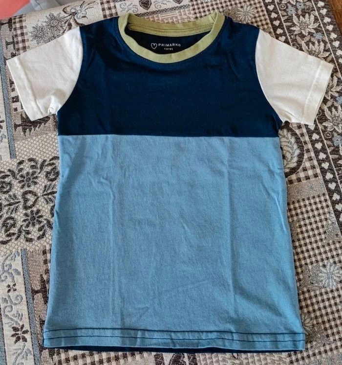 Lot de 4 ensembles 🧸 tee-shirts 🐦 et shorts 🌈 Disney 🎈et Spiderman 🌈 18 à 24 mois 🧸 - photo numéro 9