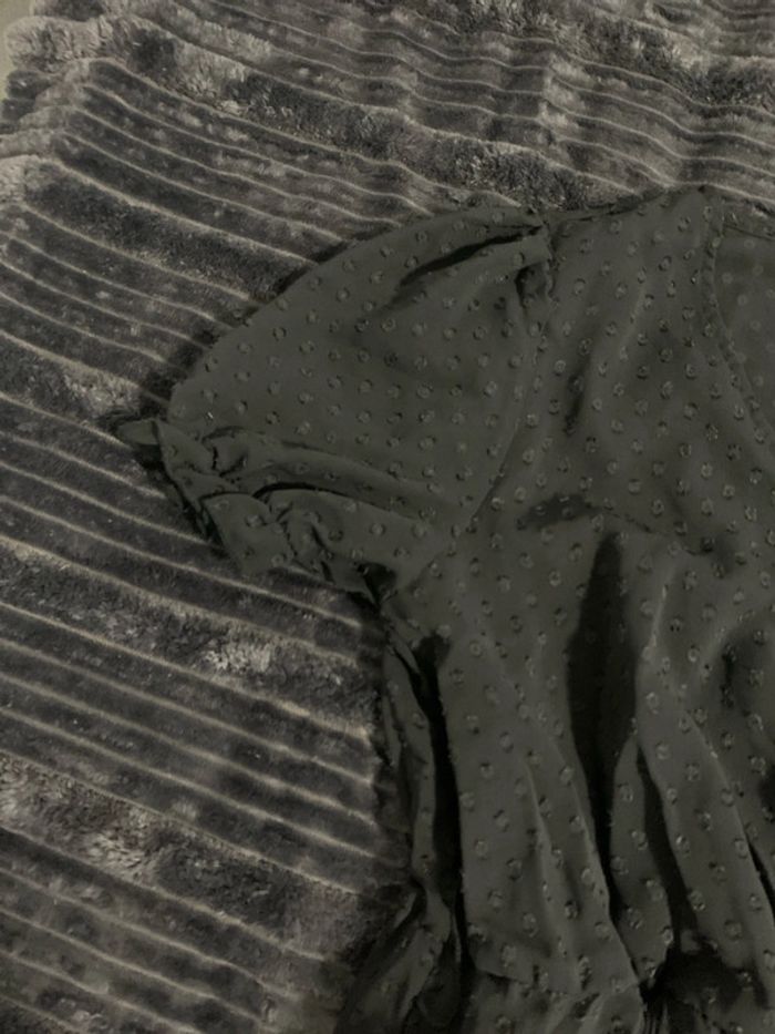 Robe noire taille 38 - photo numéro 3