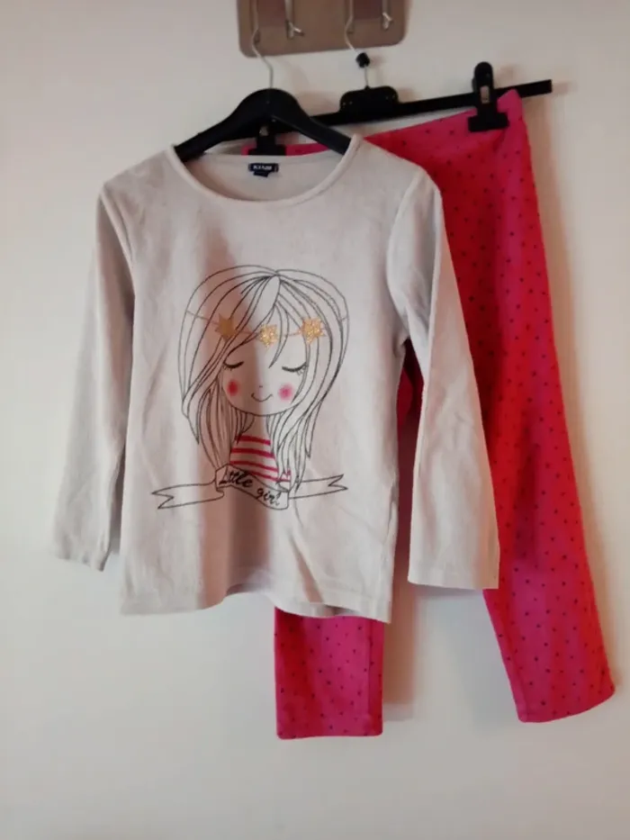 Joli pyjama 2 pièces. Kiabi. 6 ans
