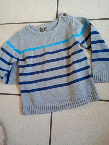 Pull 23 mois tape à l'oeil