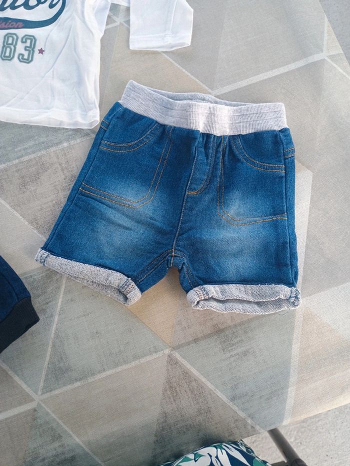 Lot de 11 vêtements garçon 9 mois - photo numéro 2