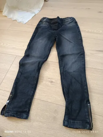 Magnifique Jean Vertbaudet taille 5 ans noir