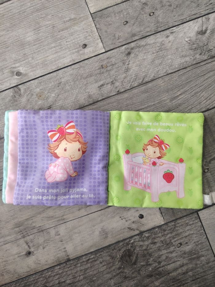 Livre tissu Bonne nuit Charlotte aux fraises - photo numéro 4