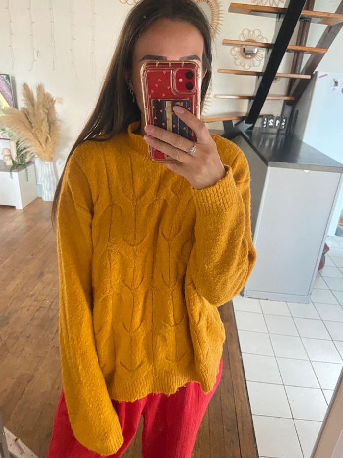 Pull jaune moutarde - photo numéro 2