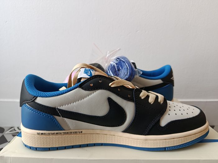 Air Jordan 1 Low OG SP X Travis Scott X Fragment design - photo numéro 5