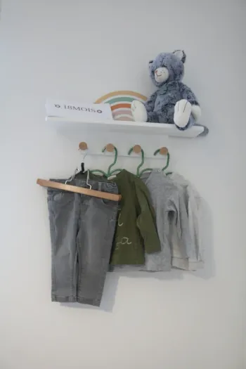 Ensemble haut Vertbaudet et haut/pantalon/gilet Tape à l'oeil 18 mois