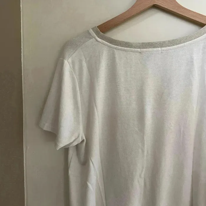 T-shirt blanc cassé Kiabi T.S, col V, manches courtes, maille fine fluide, basique chic V039 - photo numéro 7