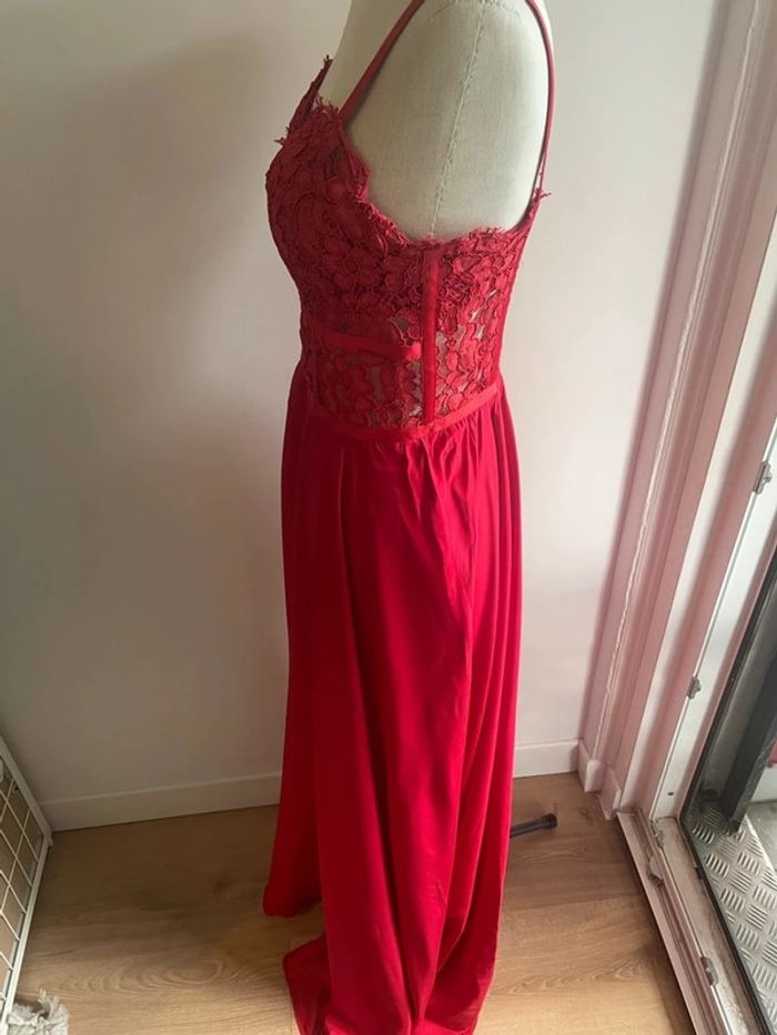 Robe rouge satin & dentelle sur mesure - photo numéro 7