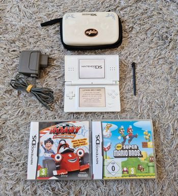 Lot Console Nintendo DS Lite Blanche + 2 Jeux