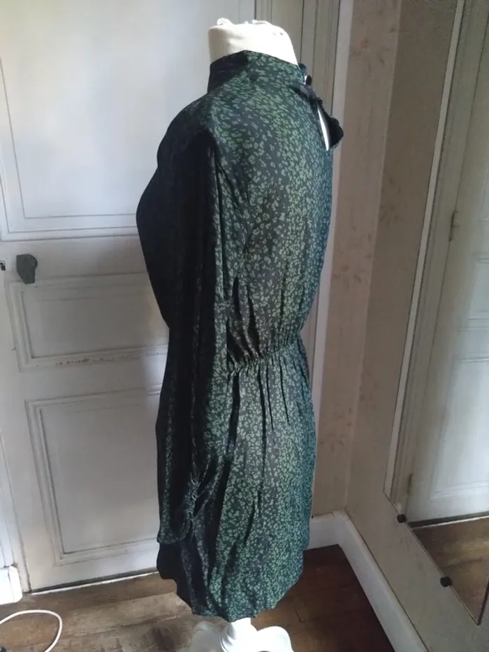 Robe courte La Petite Étoile noire à motifs verts T36 automne - photo numéro 5