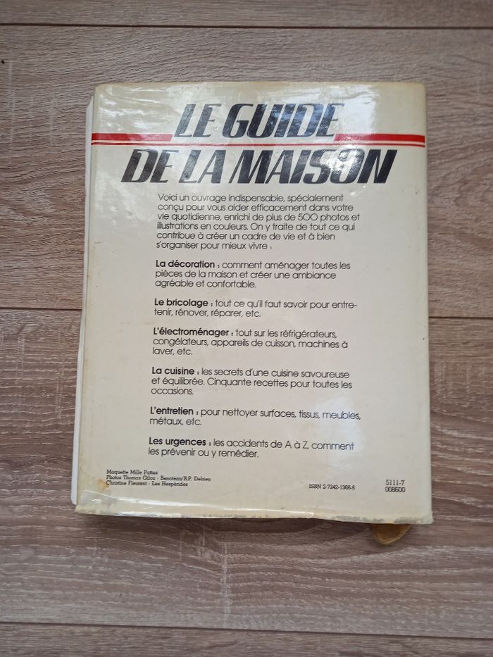 Livre Le guide de la maison - photo numéro 2