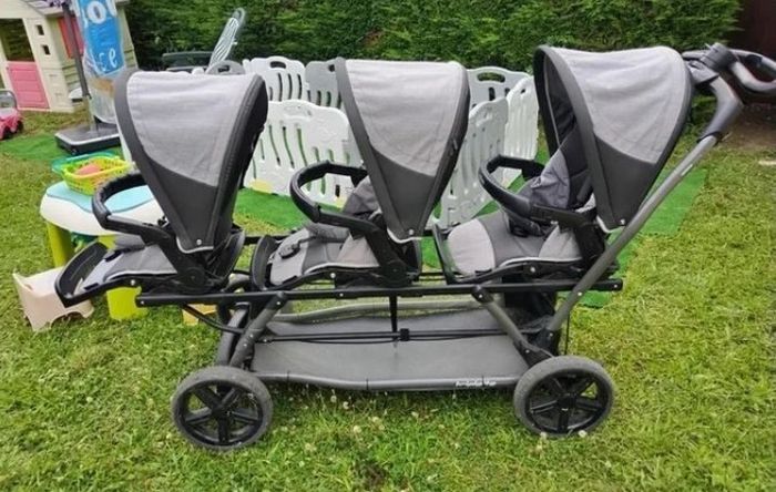 Poussette triple peg perego en excellent état, vendu avec son habillage de pluie - photo numéro 2