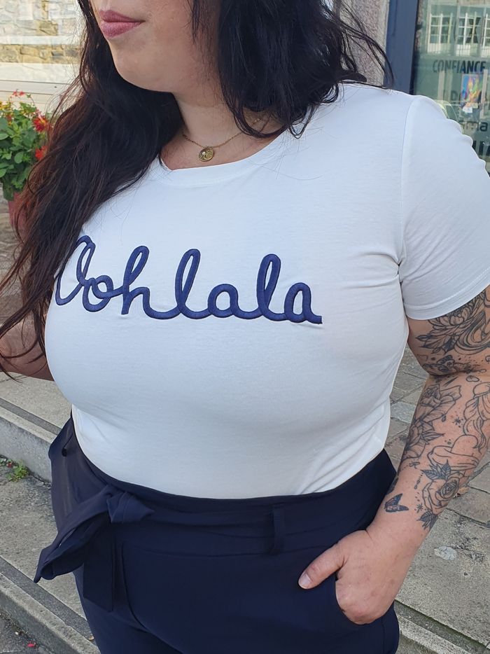 T-shirt Oohlala blanc/marine col rond
Taille 46 - photo numéro 5