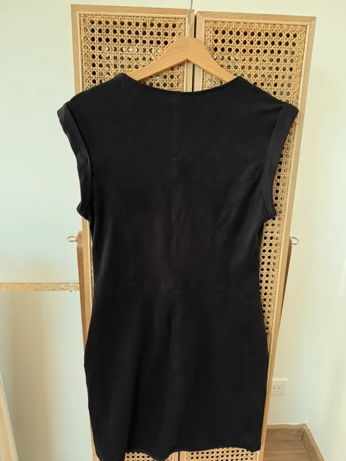 Robe en suédine noire - photo numéro 3