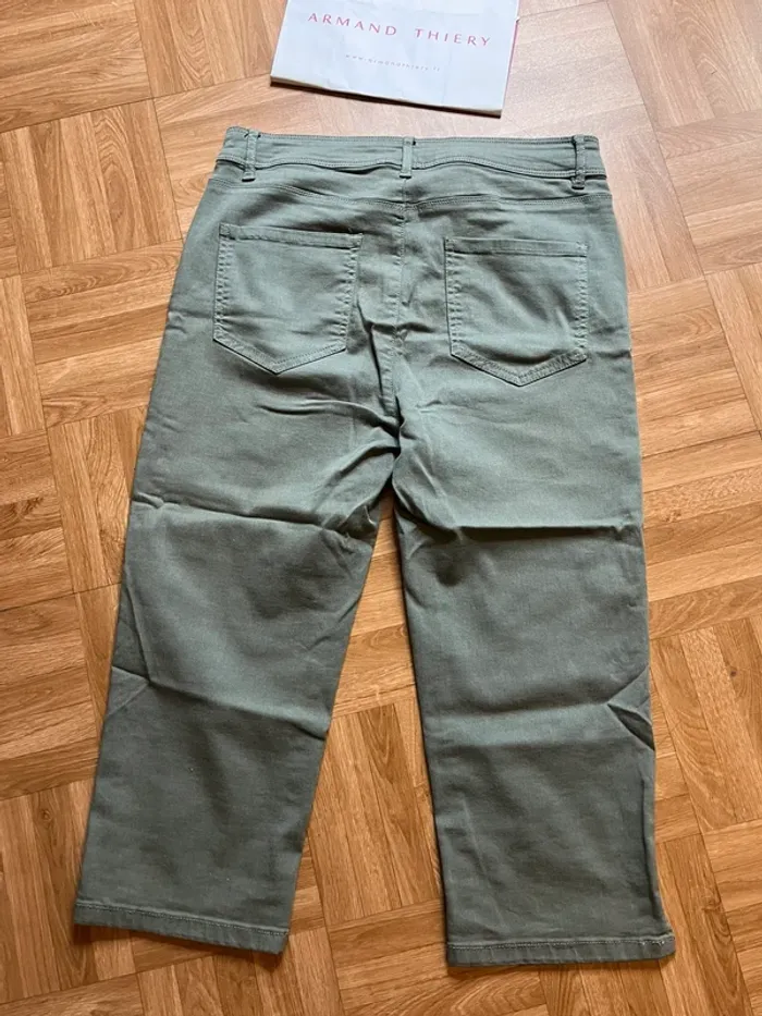 Pantalon court vert kaki Armand Thiery (NEUF) - photo numéro 6
