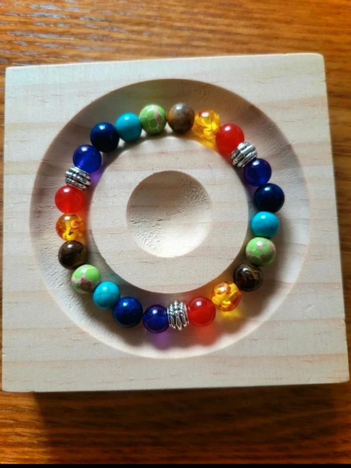 Bracelet perles multicolores – style bohème zen – pierres fantaisie & séparateurs argentés - photo numéro 4