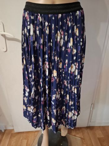 Jupe plissé promod taille 38 en très bon état 