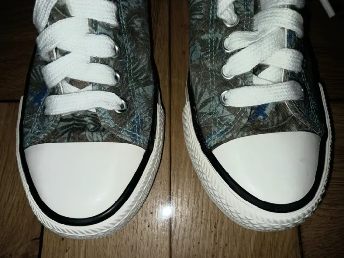 Chaussures taille 34 - photo numéro 3