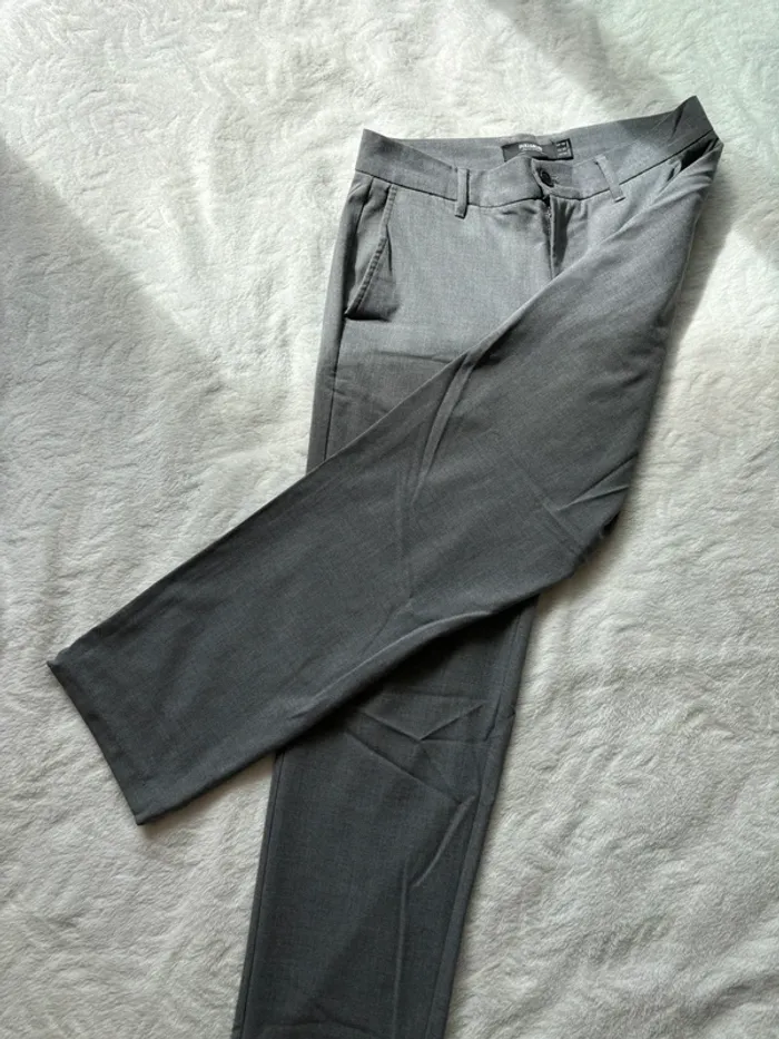 Pantalon gris Pull and Bear - photo numéro 2