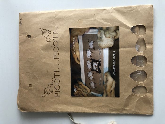 Grille point de croix, Picoti Picota