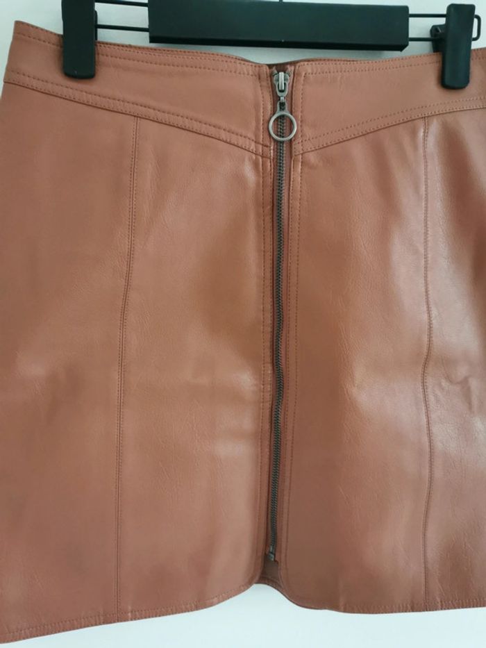 Jupe en simili cuir - photo numéro 3