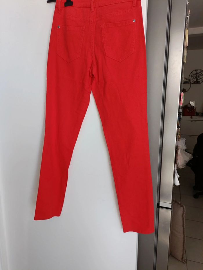 Pantalon rouge Esmara – Taille 36 Skinny fit – Neuf (jamais porté, seulement lavé - photo numéro 4