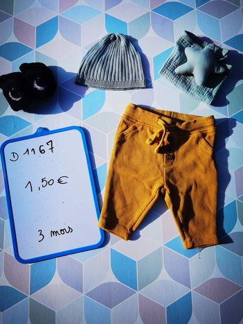D1167 - pantalon garçon 3 mois