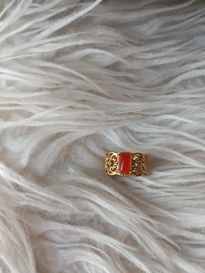 Bague dorée en acier inoxydable et réglable pierre incrustée Satine En très bon état - photo numéro 3