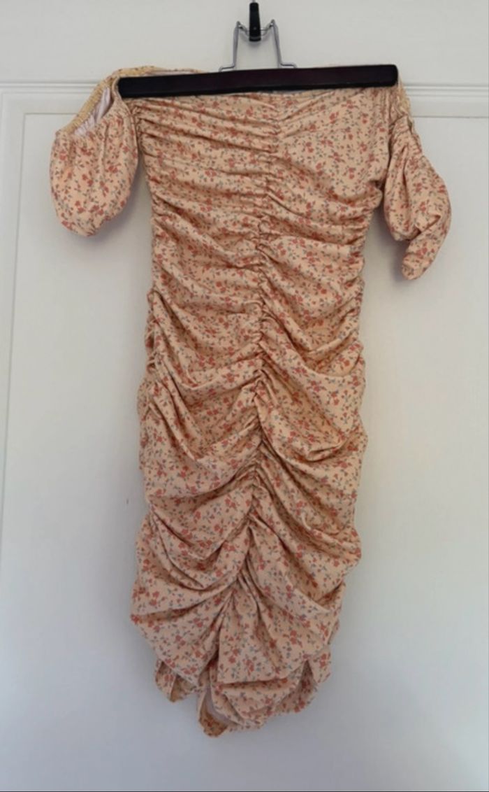 Robe bustier moulante à fleurs - photo numéro 2