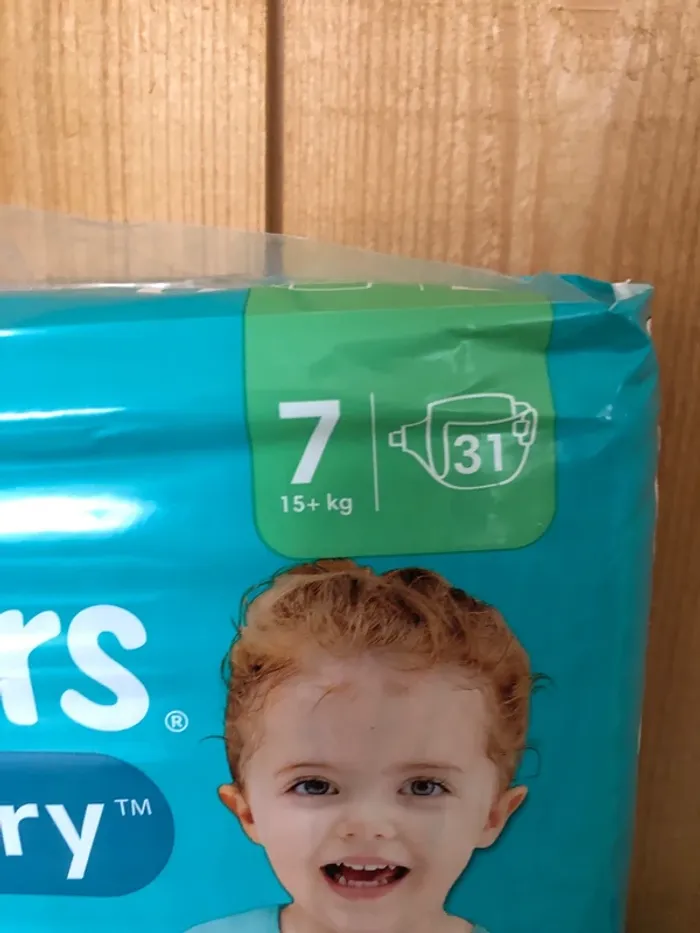Couches Pampers taille 7 - photo numéro 2