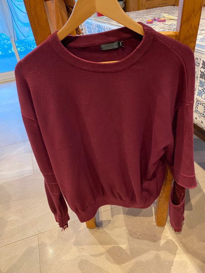 Sweat-shirt dentelle
