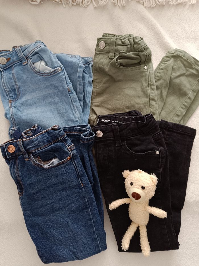 🌸 Lot jeans fille - Taille 6/7 ans 🌸